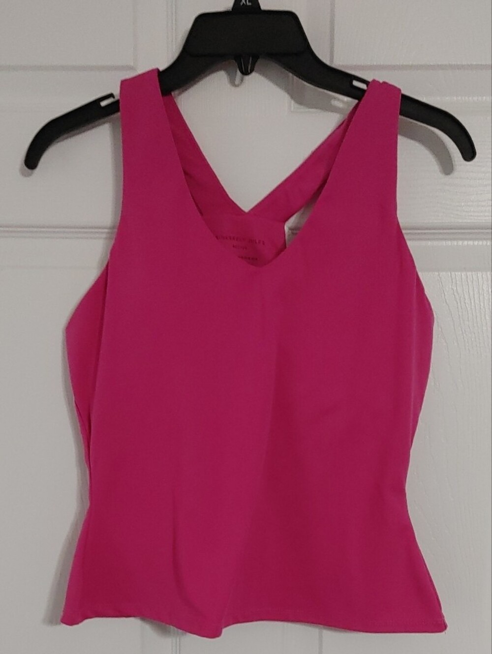 Sincerely Jules Active Pink V-Neck Tank Top Women's Medium
